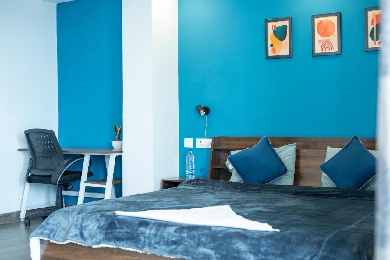 Flxho Uno - Serviced Apartment & Rooms - Golf Course Road Гургаон Екстериор снимка