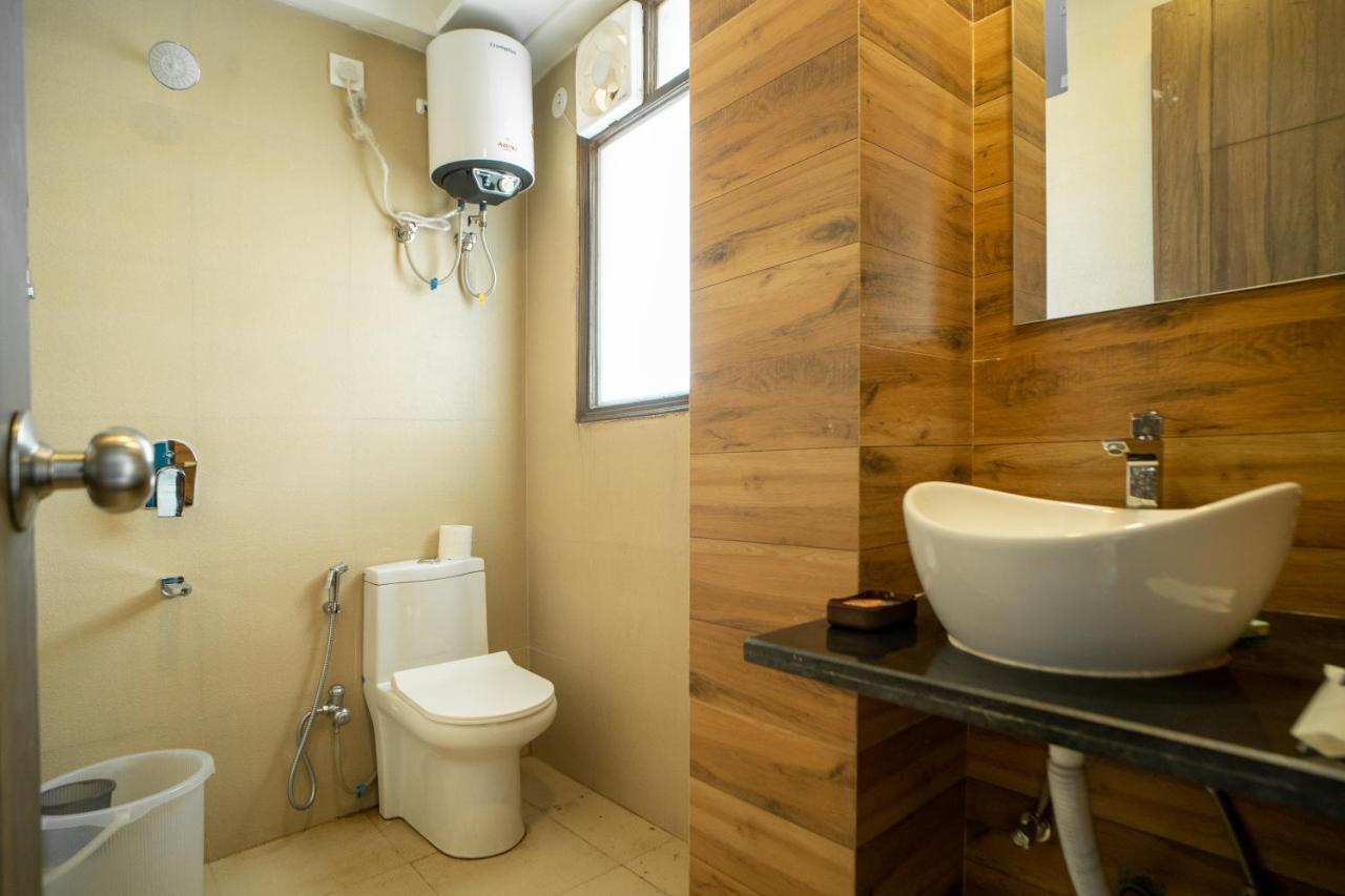 Flxho Uno - Serviced Apartment & Rooms - Golf Course Road Гургаон Екстериор снимка